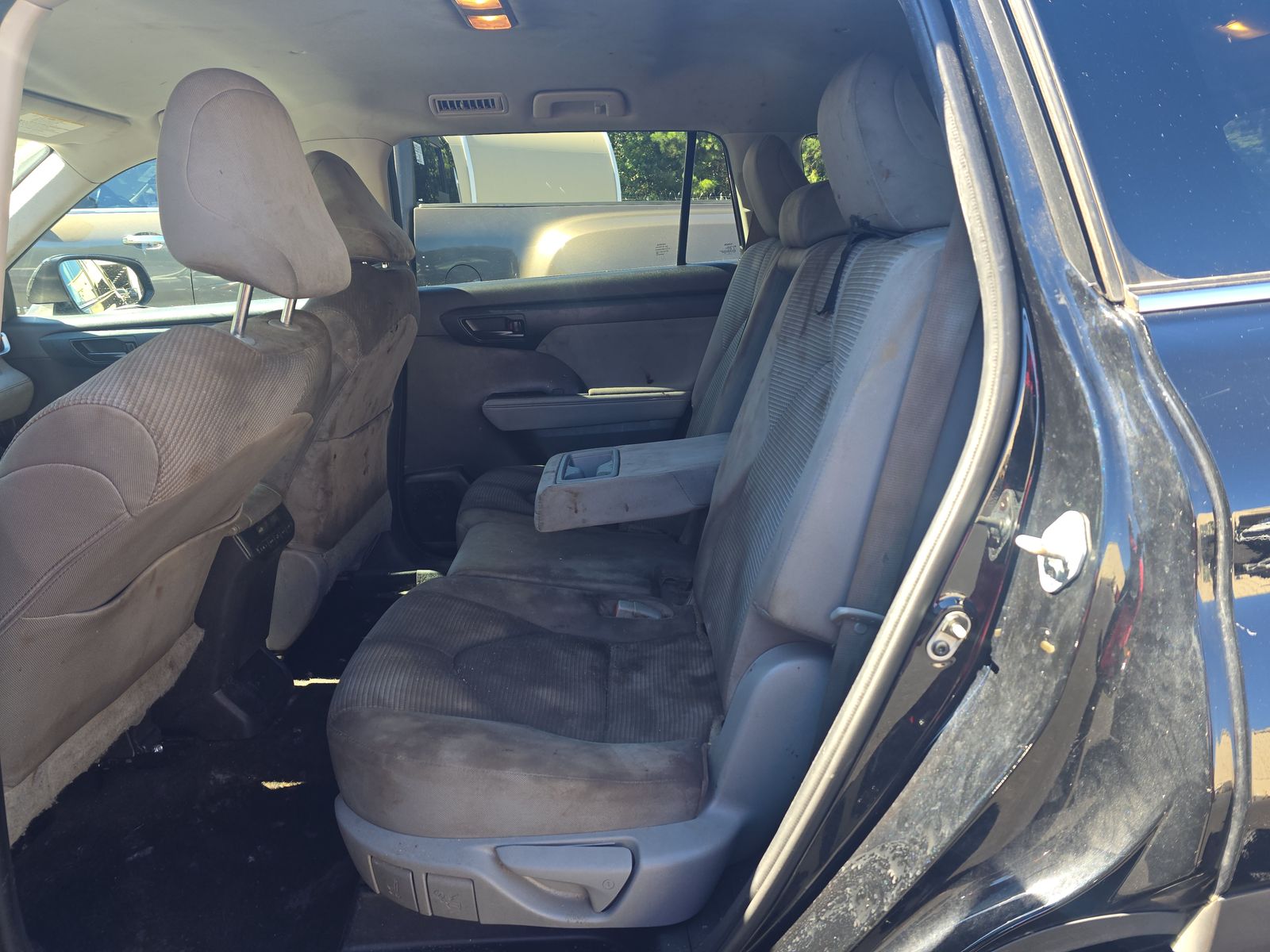 2022 Toyota Highlander L FWD