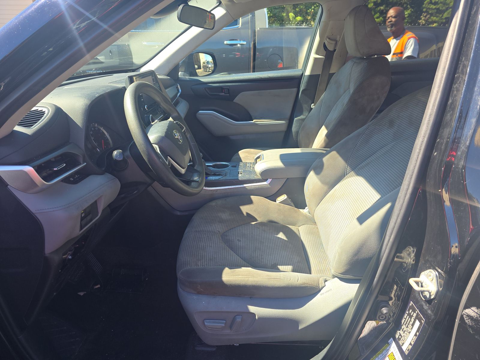 2022 Toyota Highlander L FWD