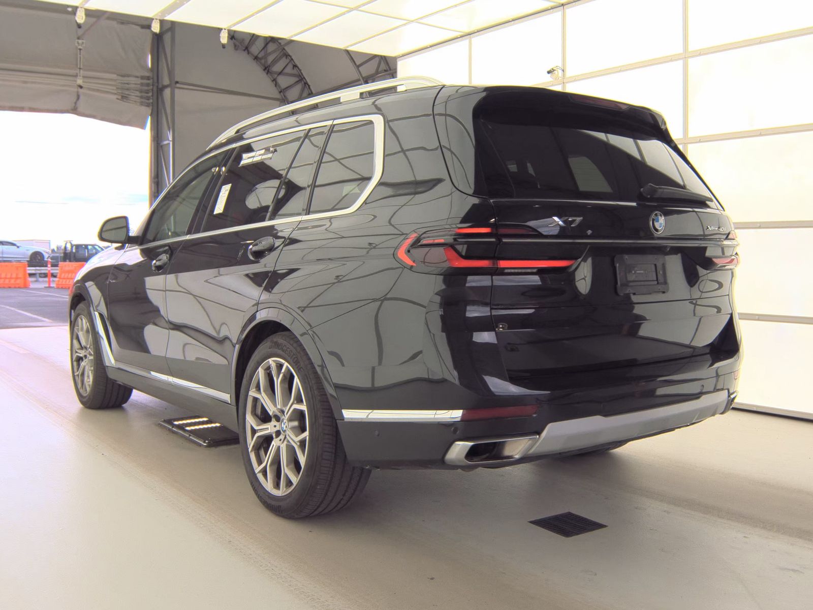 2025 BMW X7 xDrive40i AWD