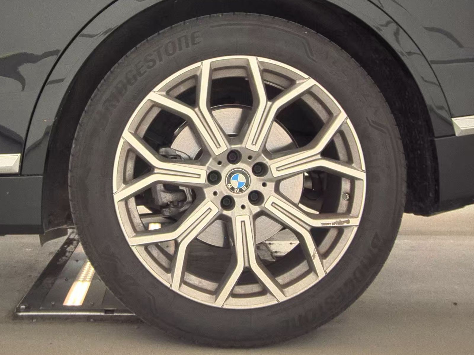 2025 BMW X7 xDrive40i AWD