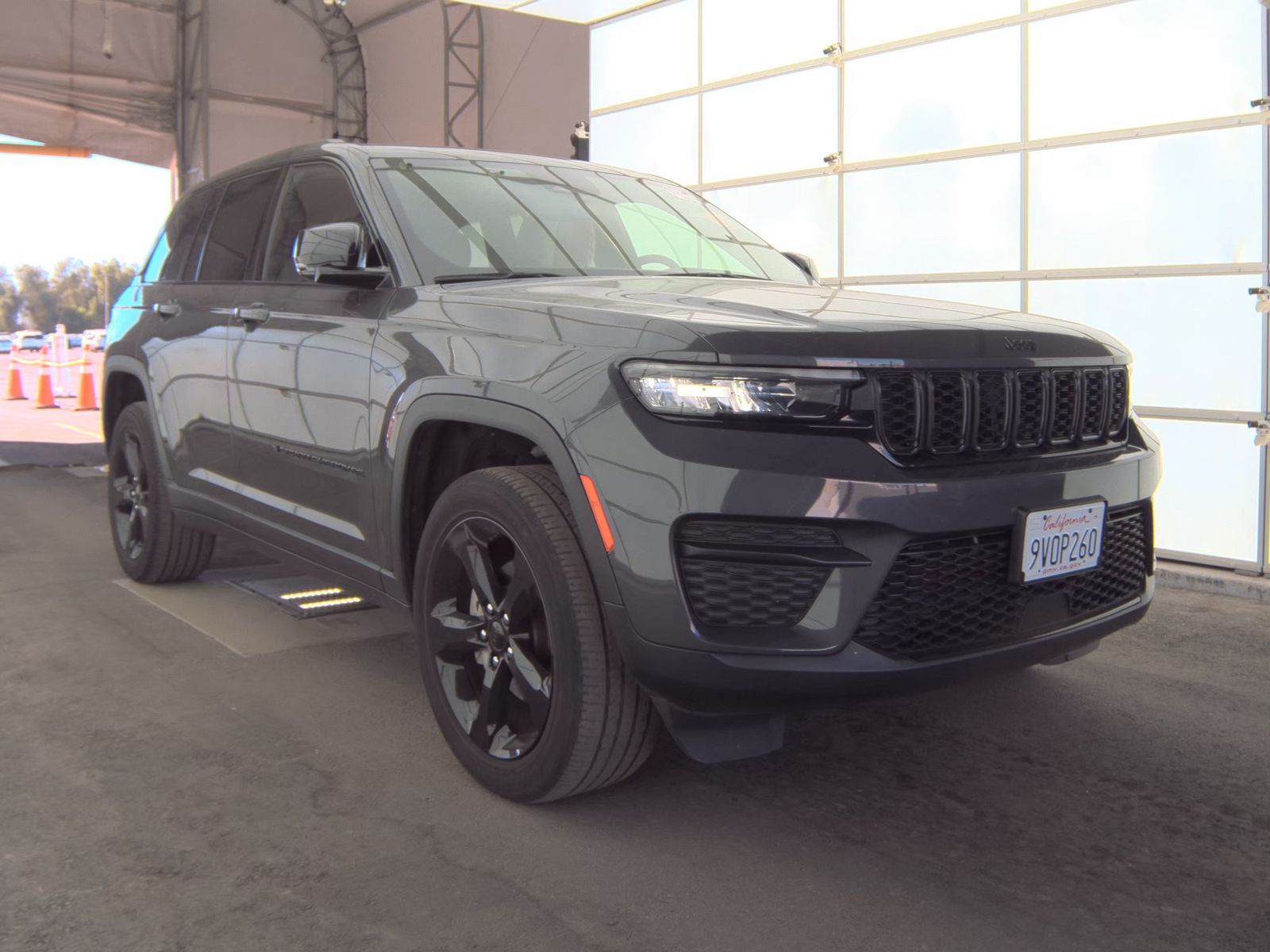 2023 Jeep Grand Cherokee Altitude AWD