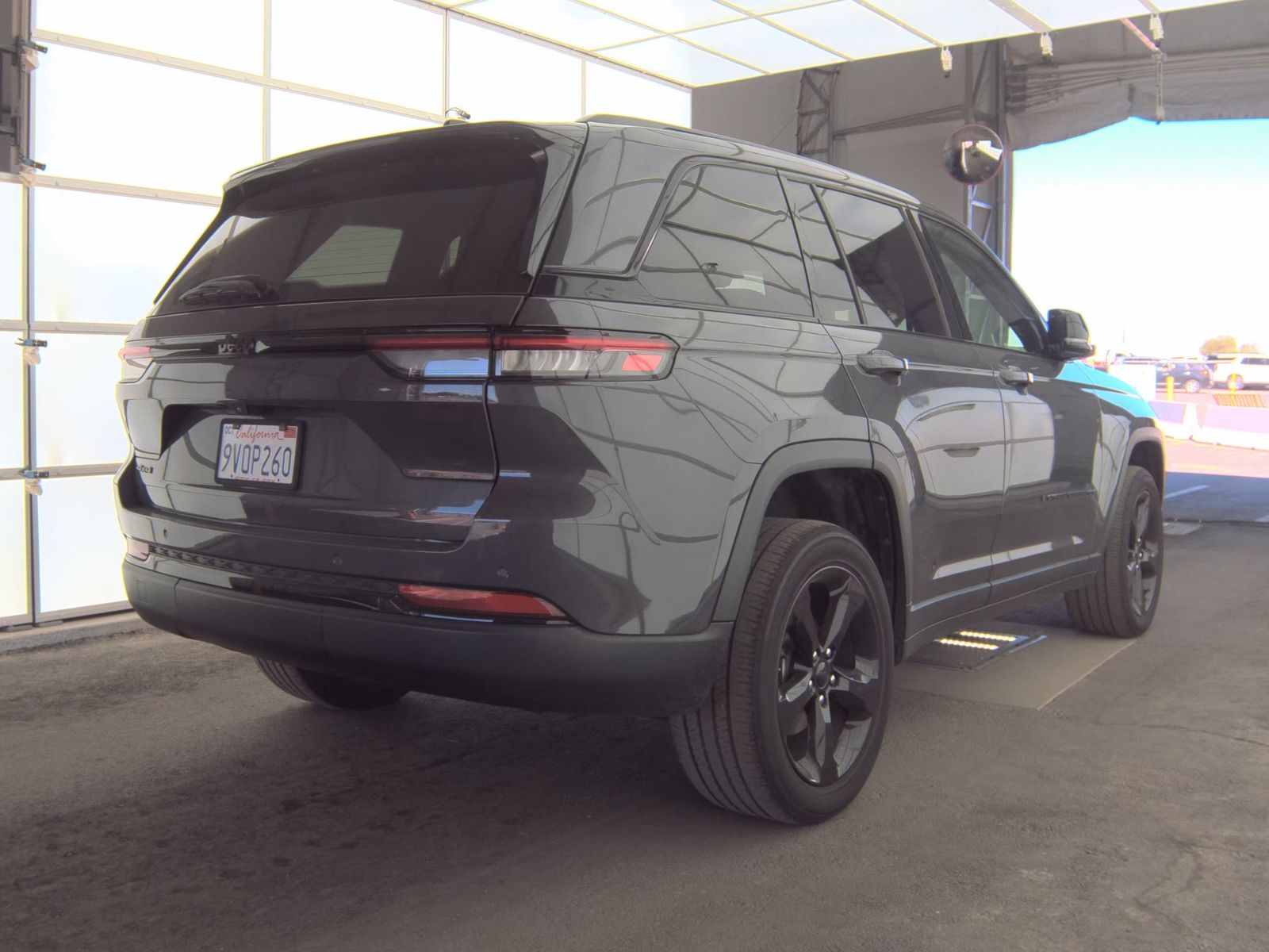 2023 Jeep Grand Cherokee Altitude AWD
