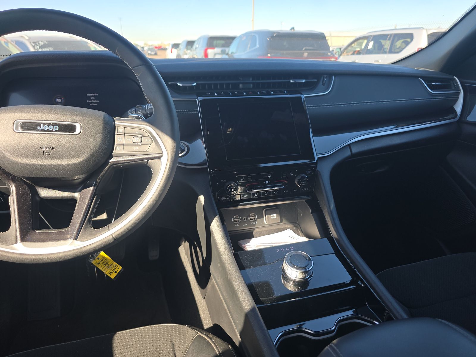 2023 Jeep Grand Cherokee Altitude AWD