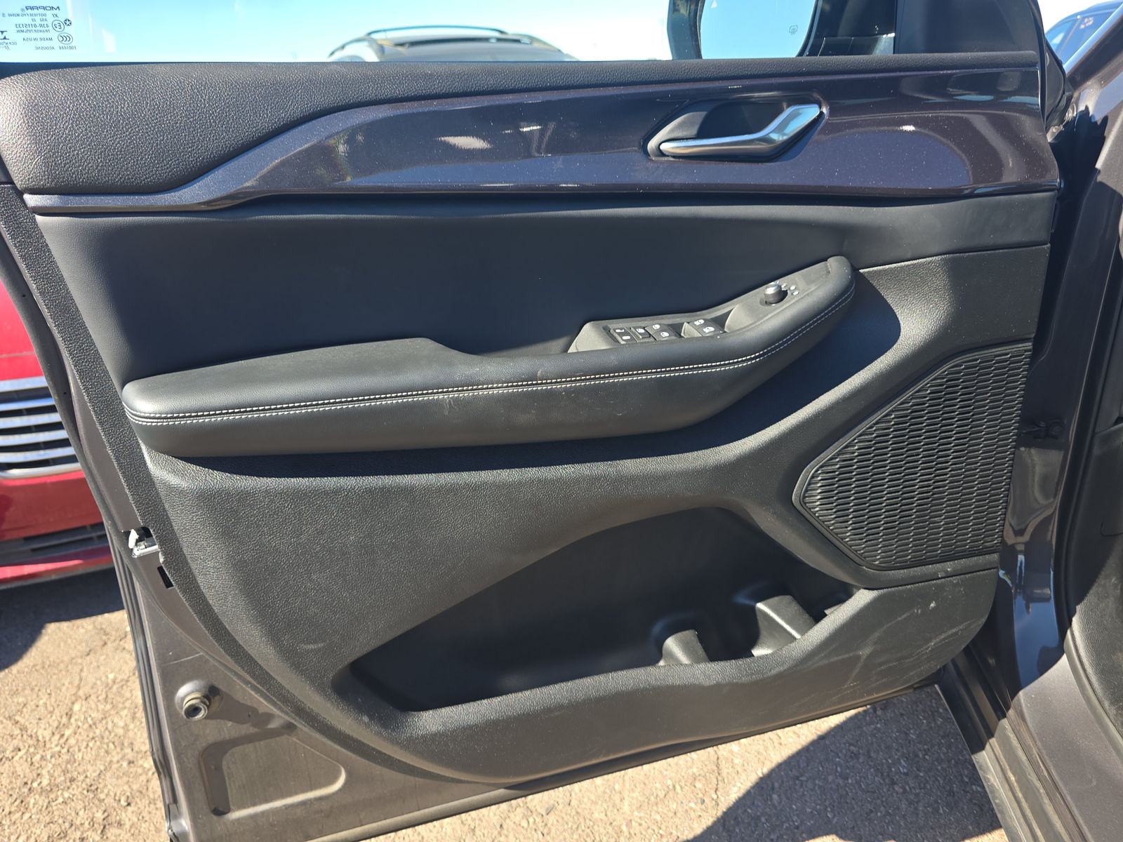 2023 Jeep Grand Cherokee Altitude AWD