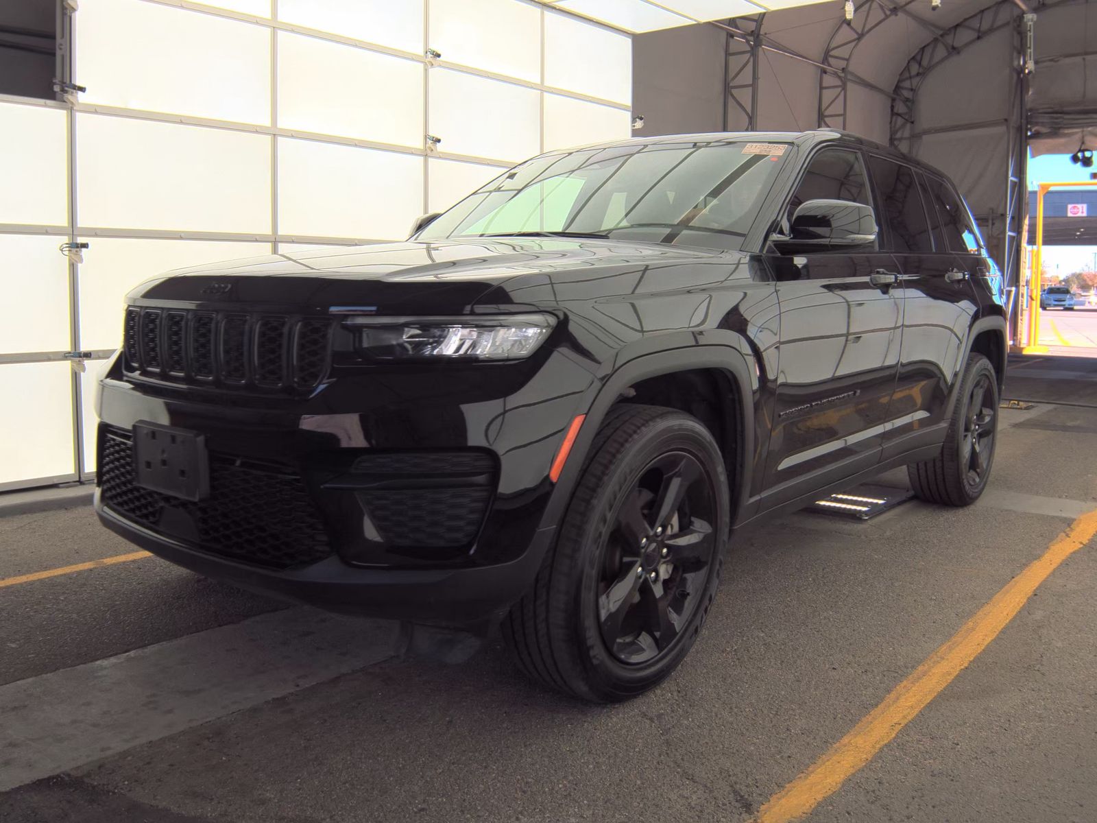 2023 Jeep Grand Cherokee Altitude AWD