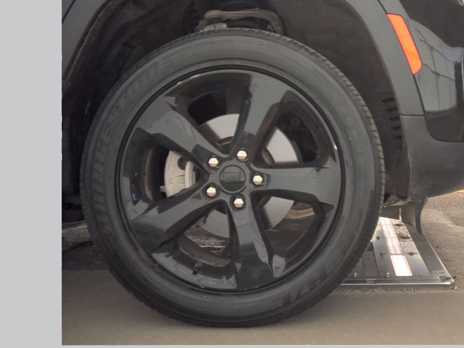 2023 Jeep Grand Cherokee Altitude AWD