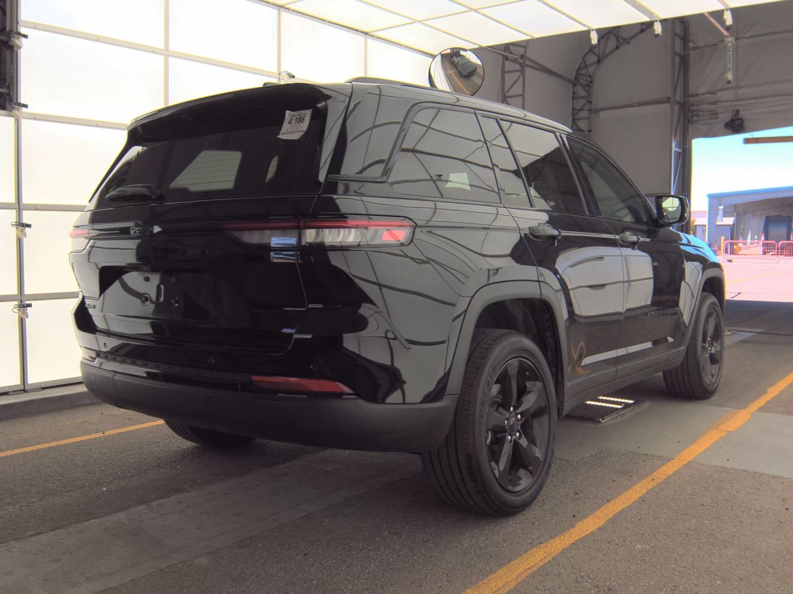 2023 Jeep Grand Cherokee Altitude AWD