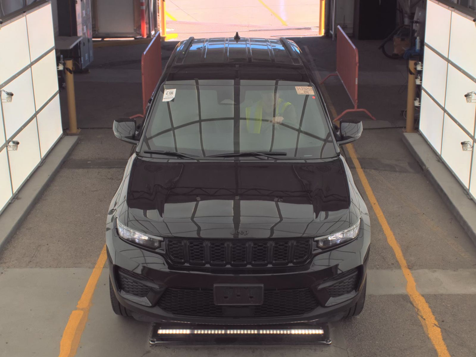 2023 Jeep Grand Cherokee Altitude AWD