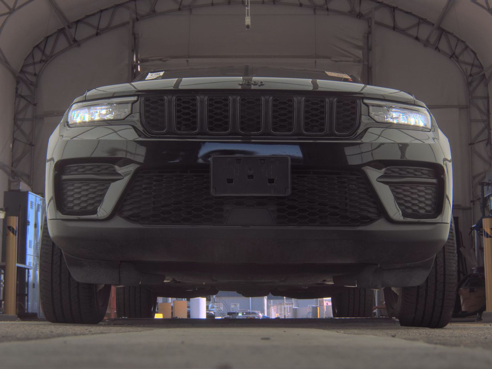 2023 Jeep Grand Cherokee Altitude AWD