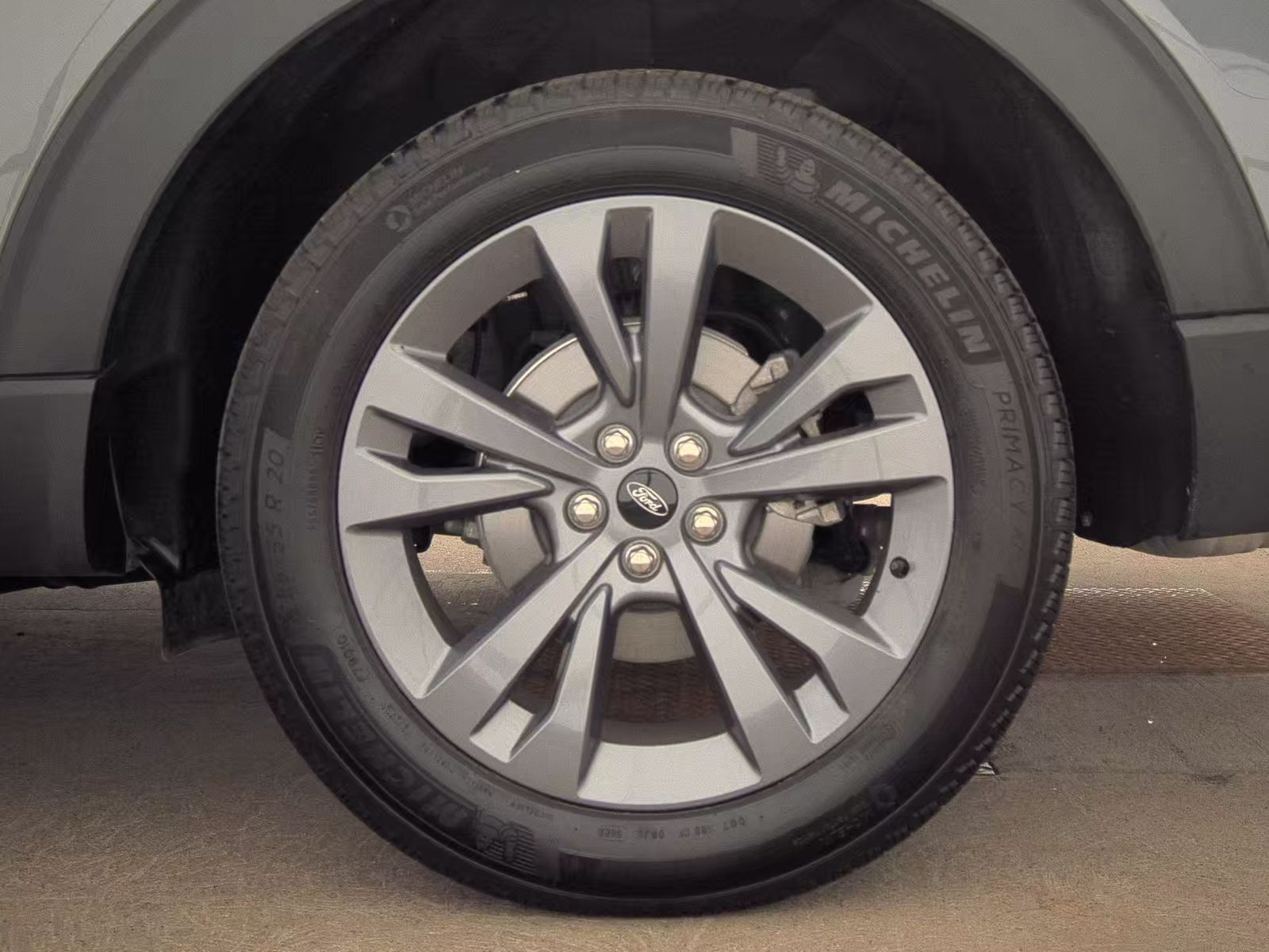 2023 Ford Explorer XLT AWD