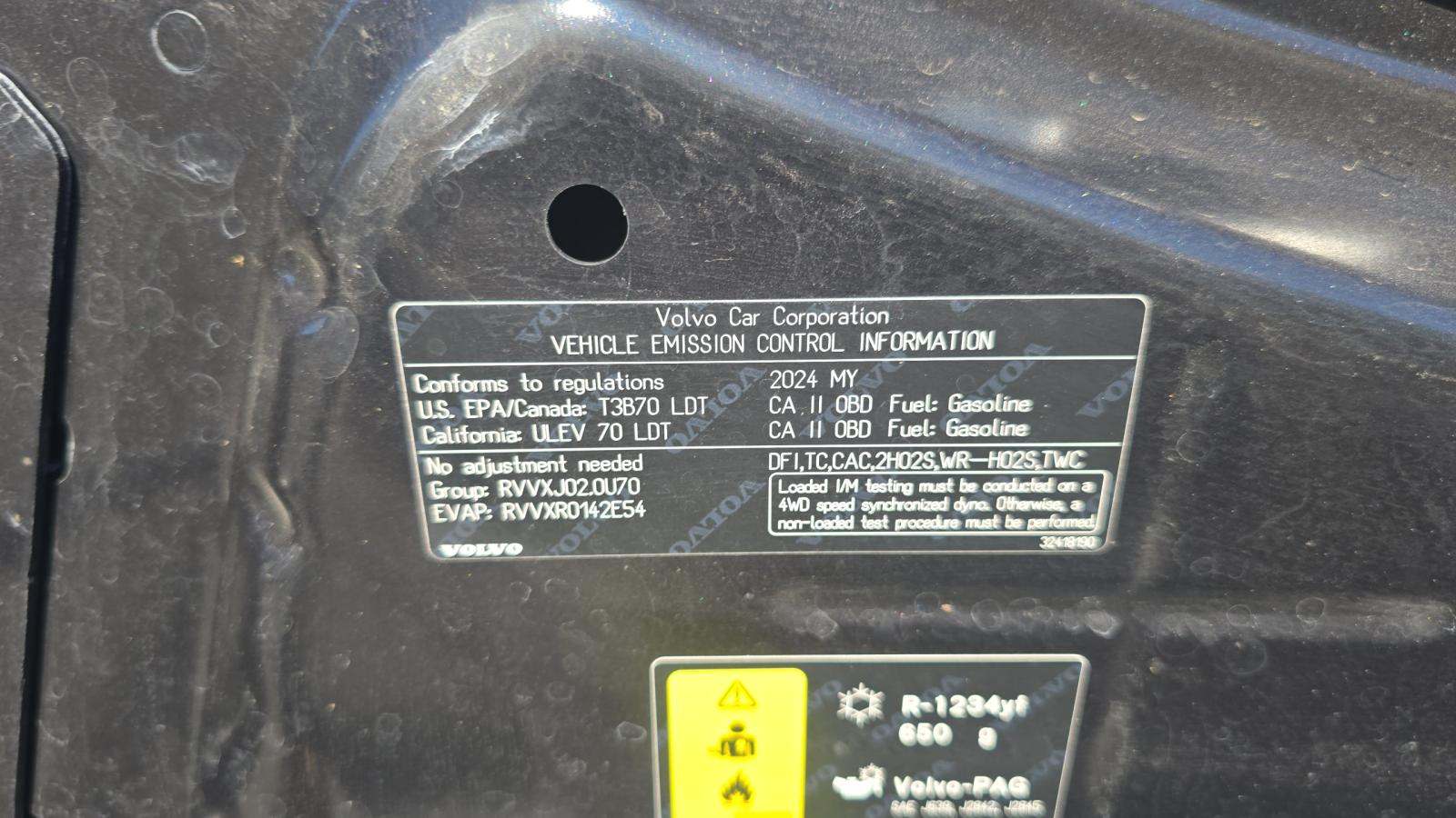 2024 Volvo XC60 B5 Ultimate AWD