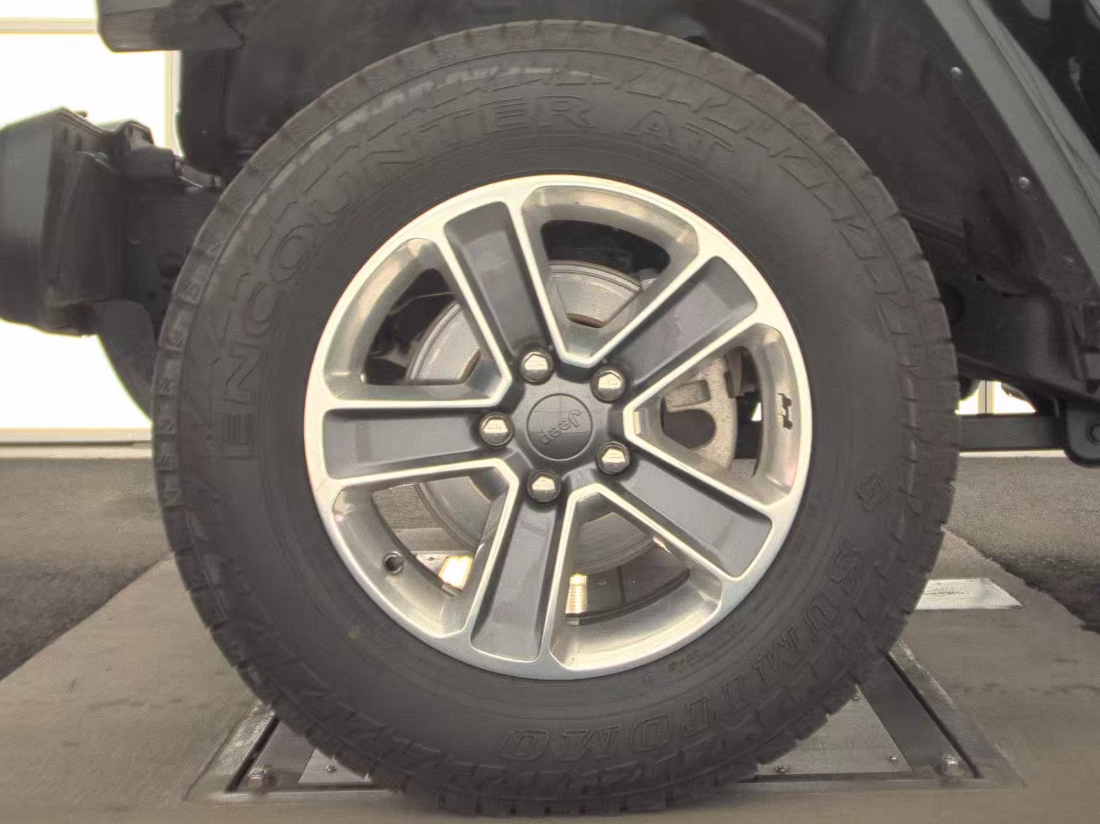 2023 Jeep Wrangler Sahara AWD