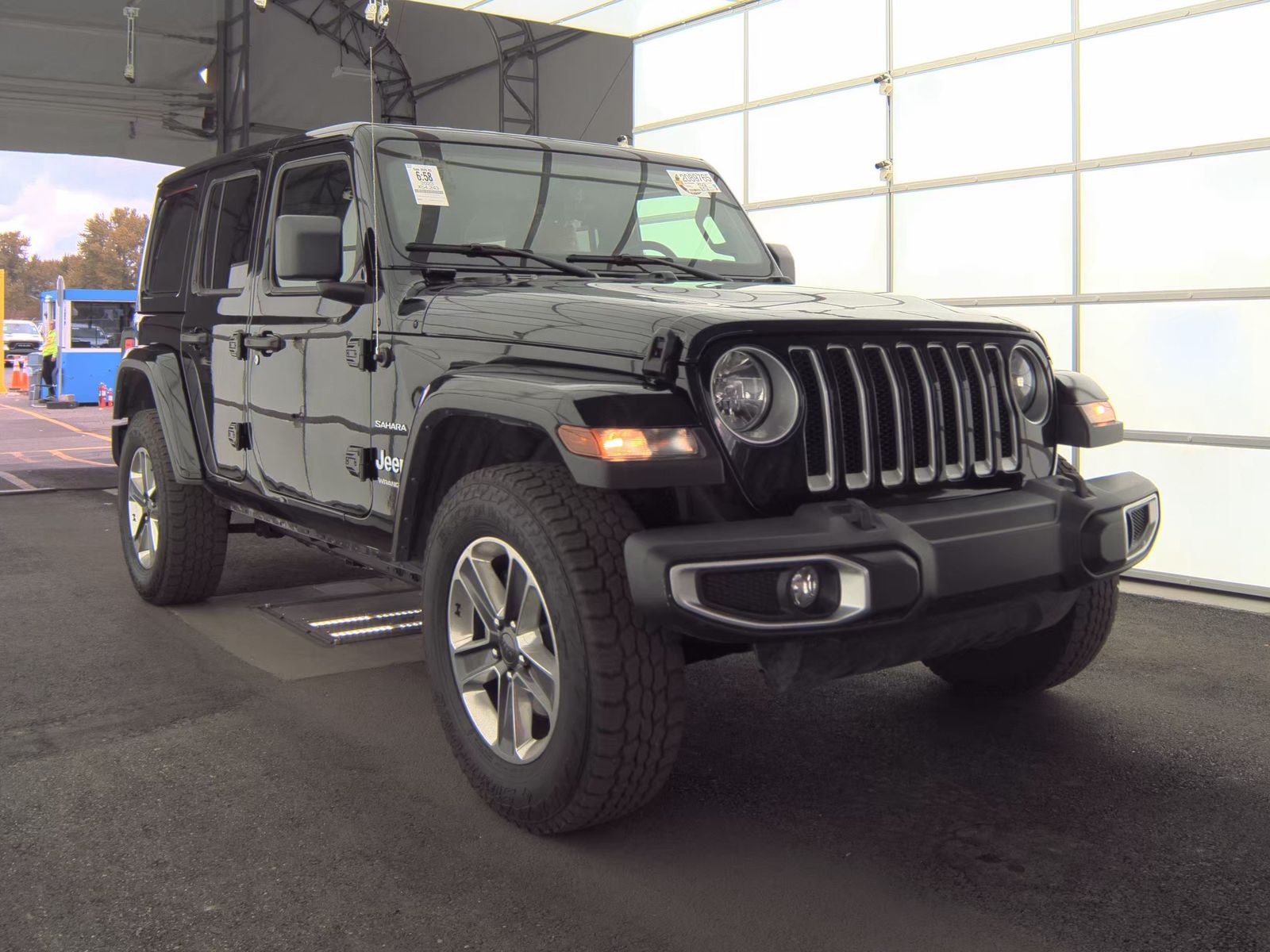 2023 Jeep Wrangler Sahara AWD