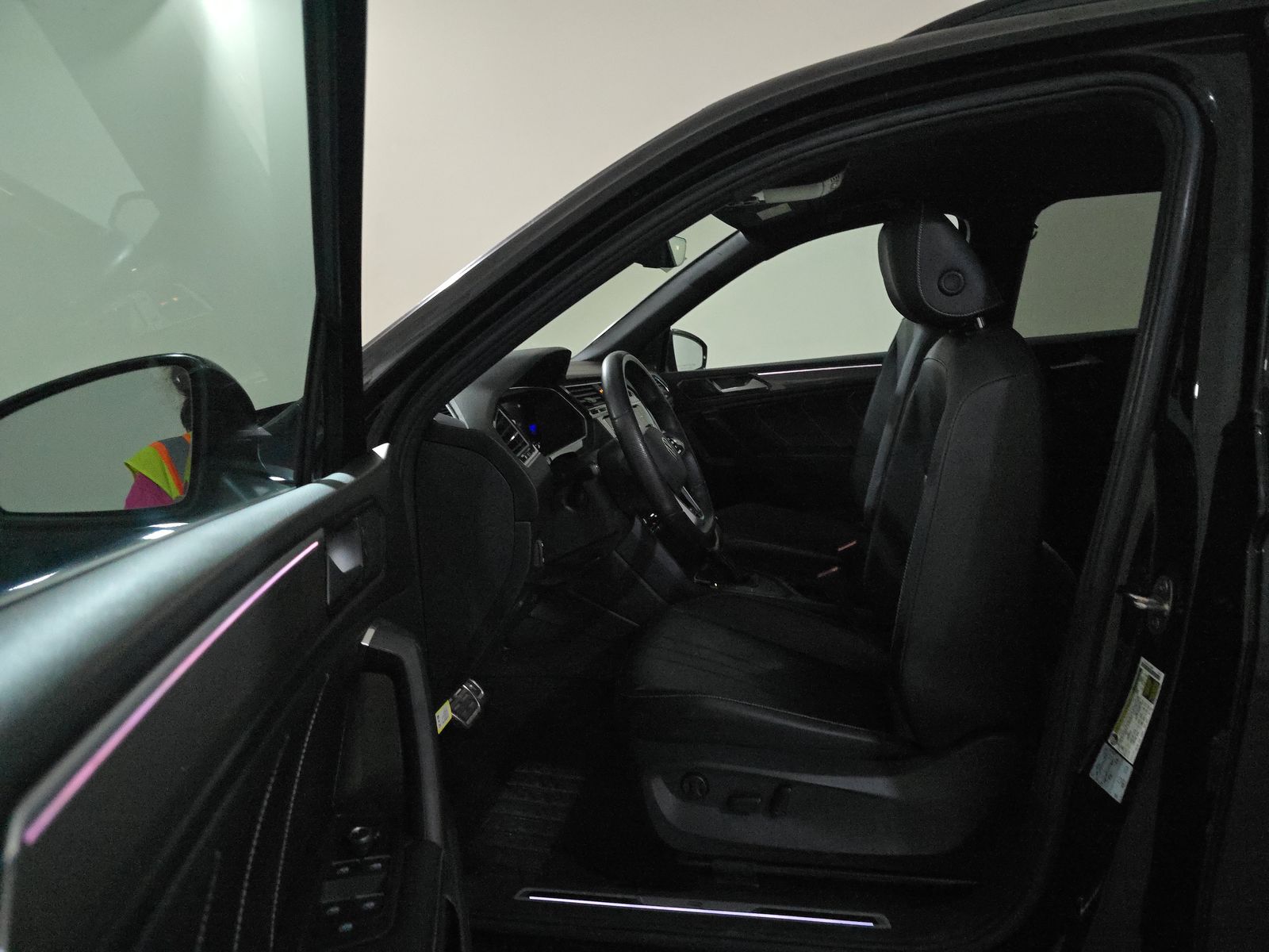 2022 Volkswagen Tiguan 2.0T SE R-Line Black FWD