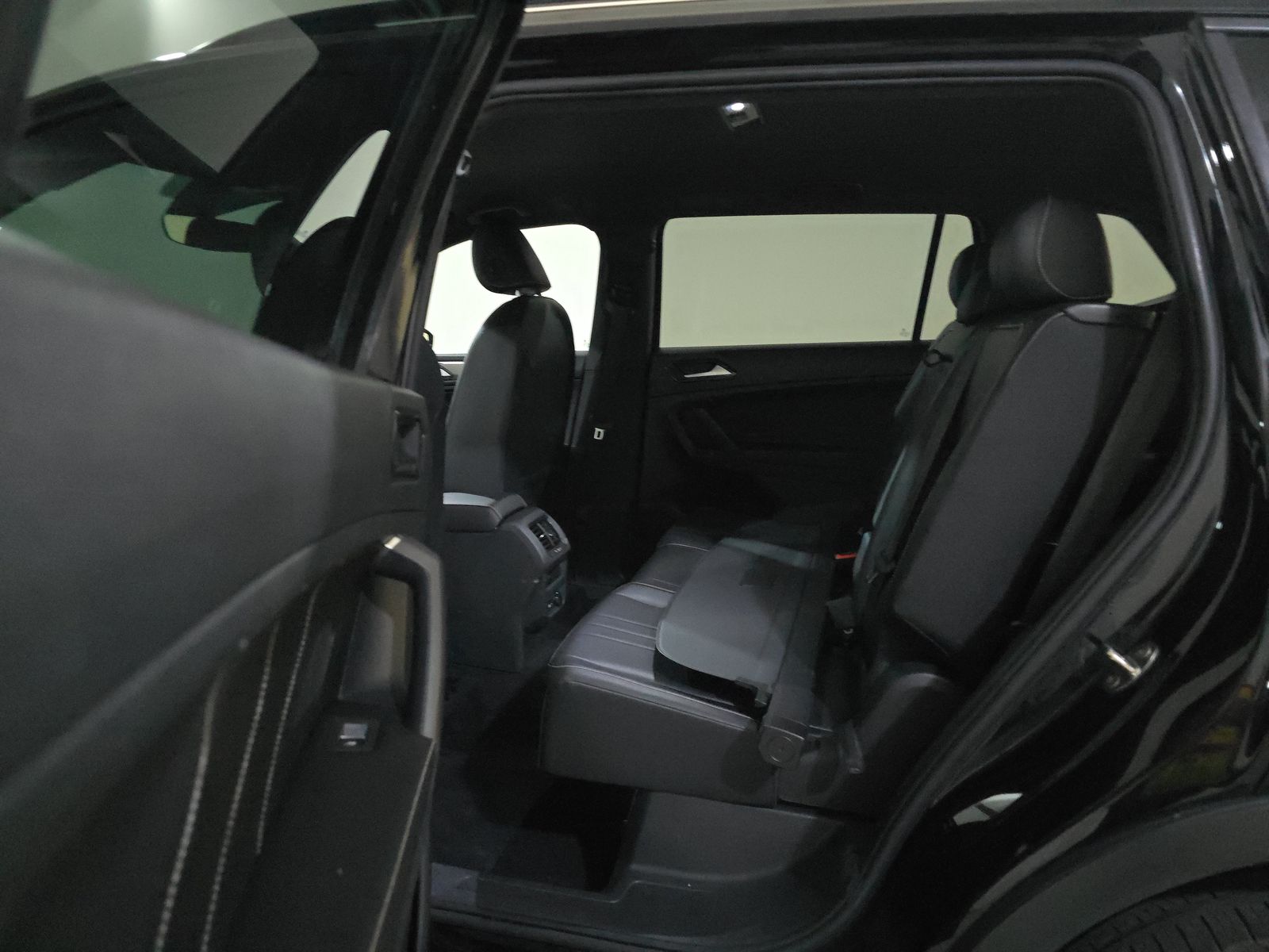 2022 Volkswagen Tiguan 2.0T SE R-Line Black FWD