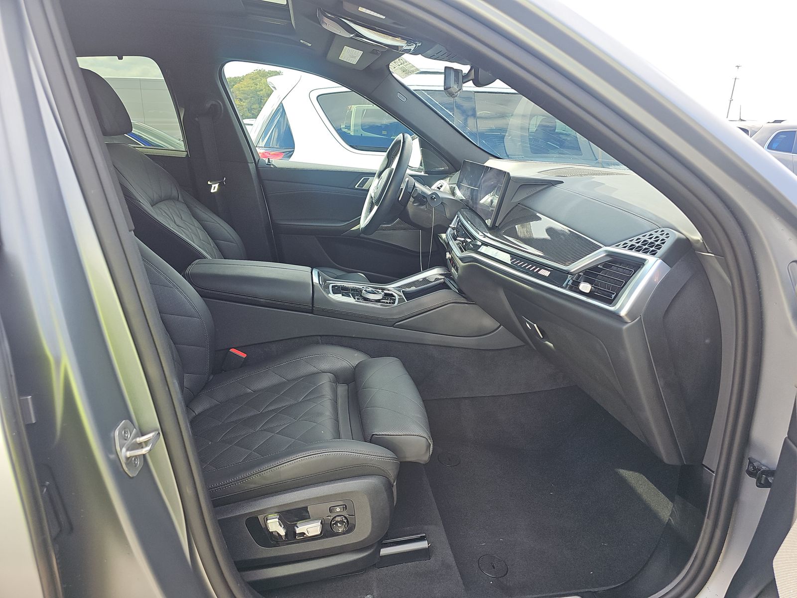 2025 BMW X6 M60i xDrive AWD