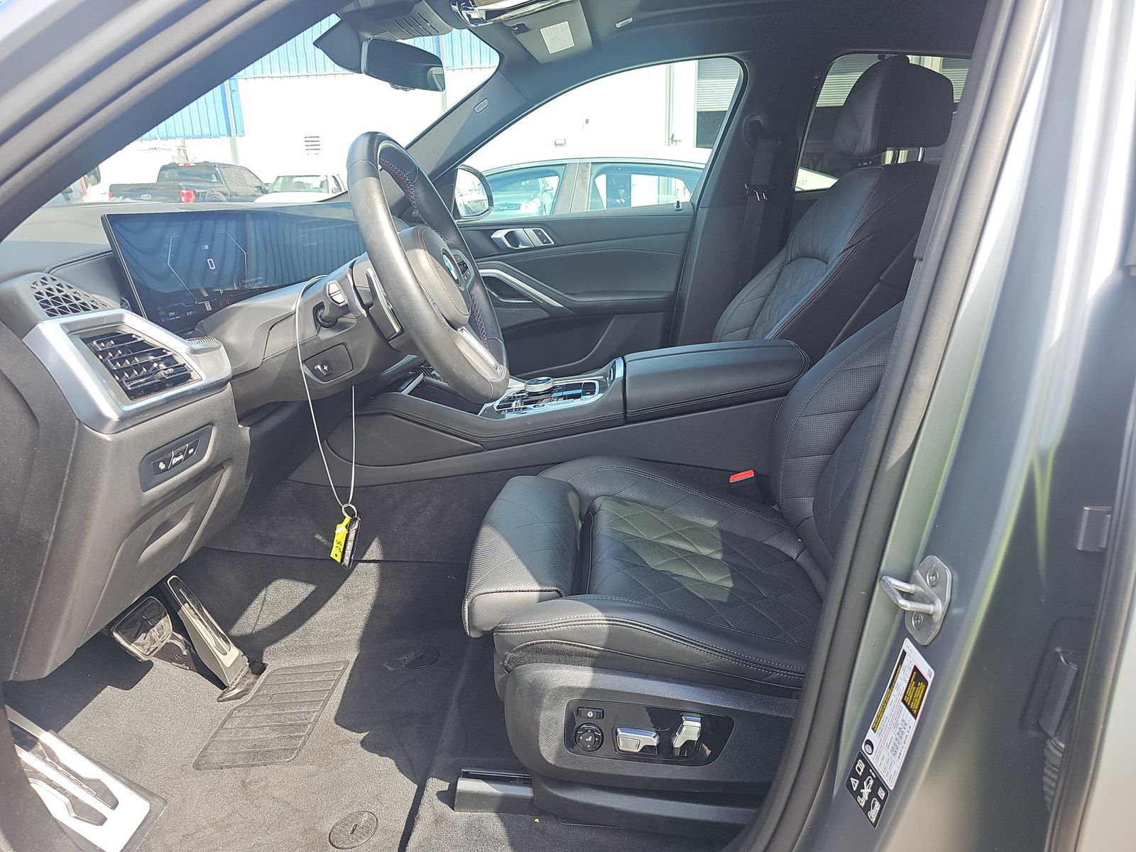 2025 BMW X6 M60i xDrive AWD