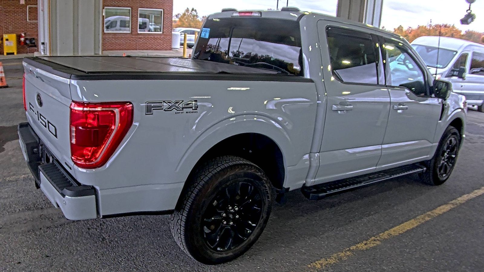 2023 Ford F-150 XLT AWD