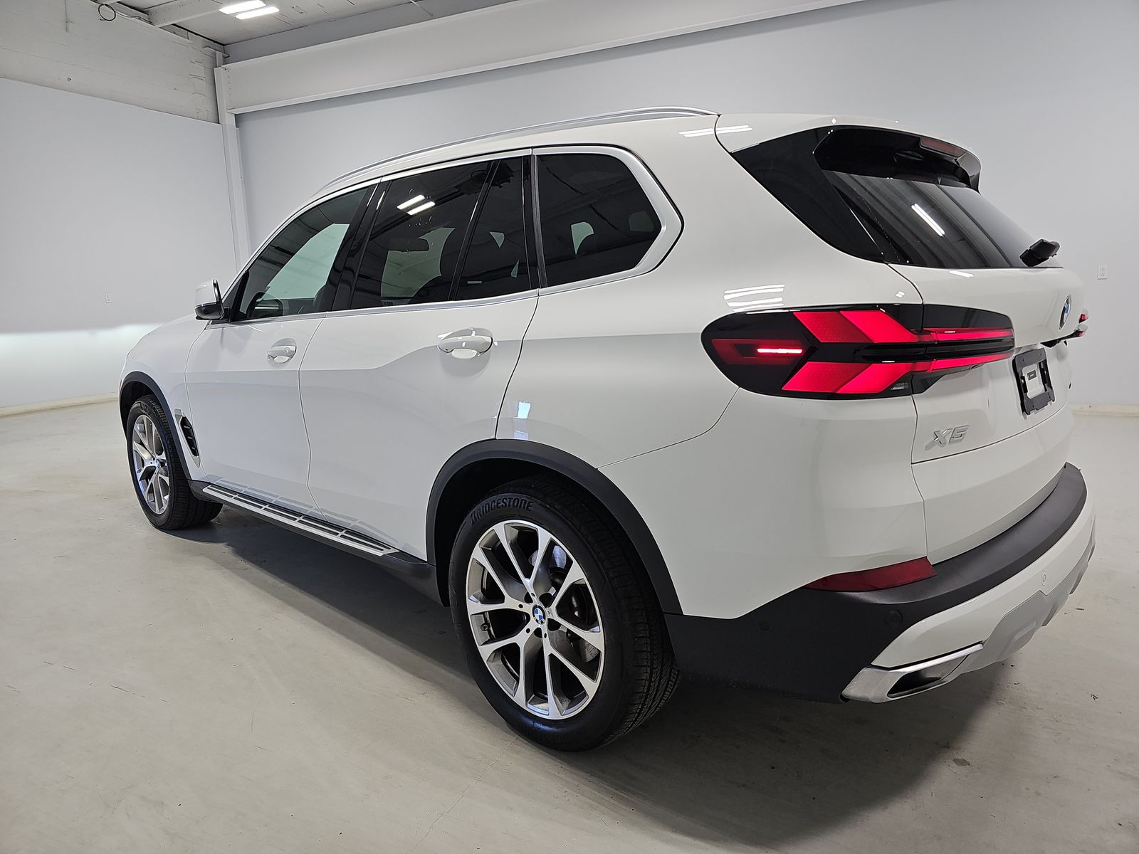 2025 BMW X5 xDrive40i AWD