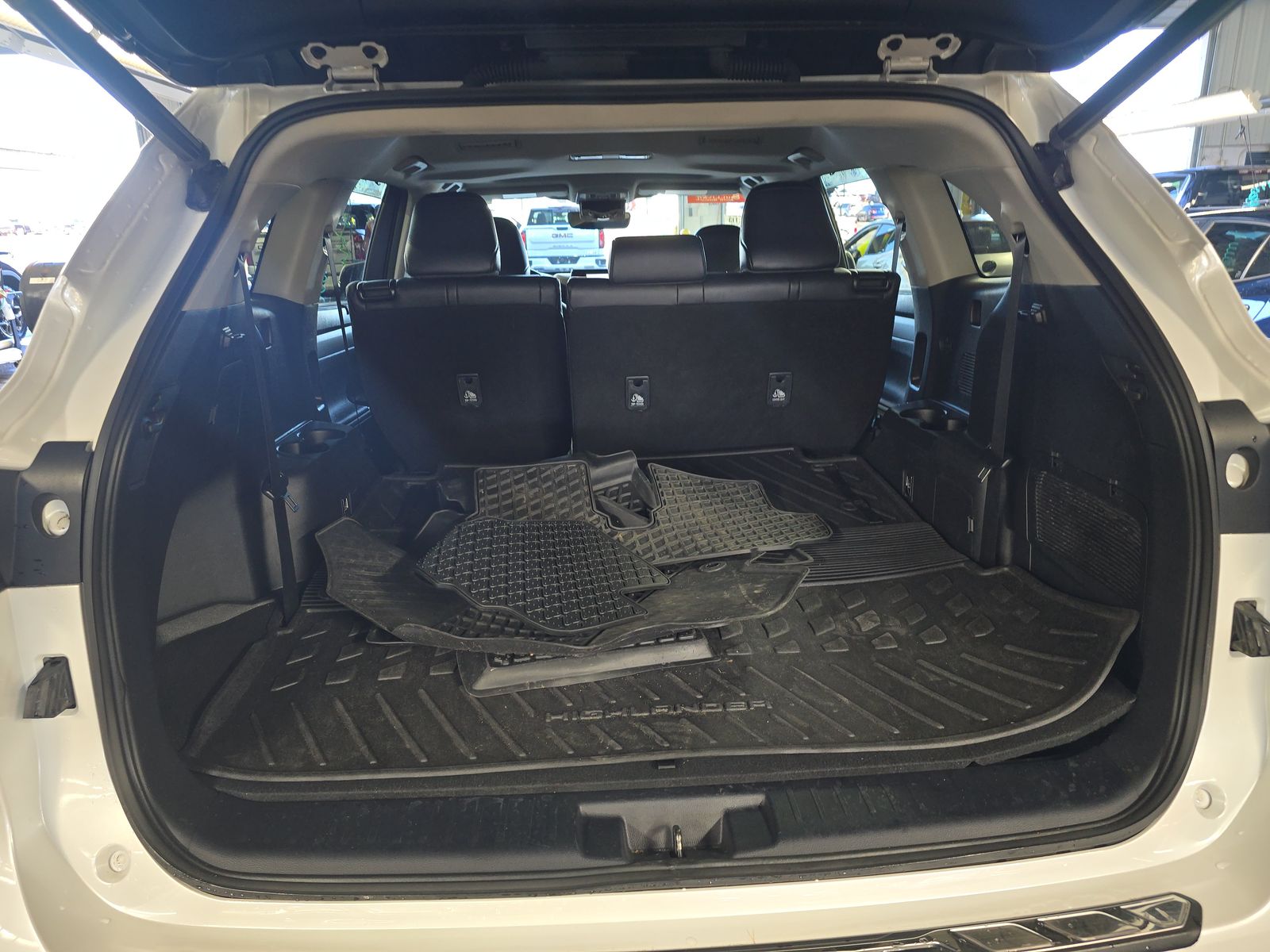 2023 Toyota Highlander Hybrid XLE AWD