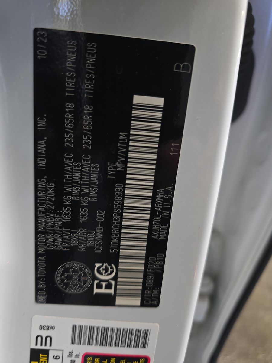 2023 Toyota Highlander Hybrid XLE AWD