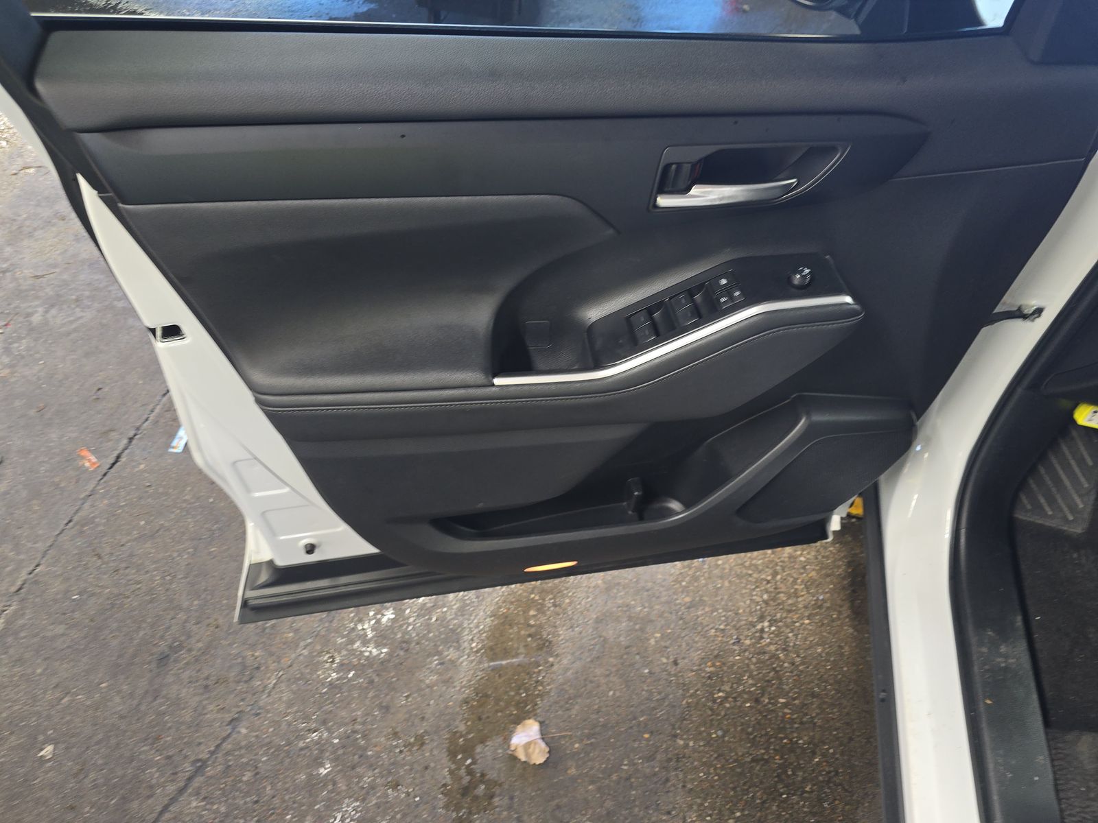 2023 Toyota Highlander Hybrid XLE AWD