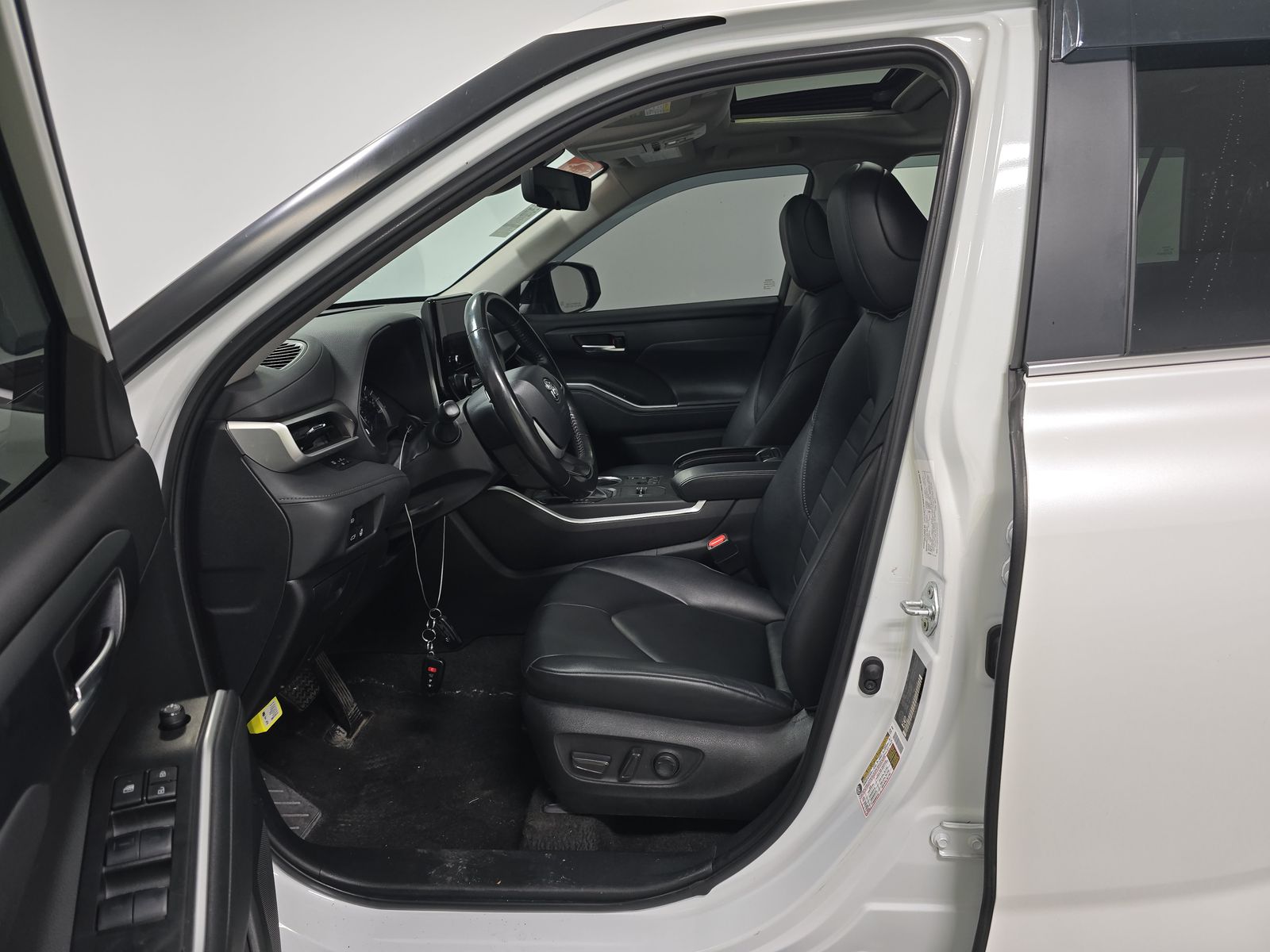 2023 Toyota Highlander Hybrid XLE AWD