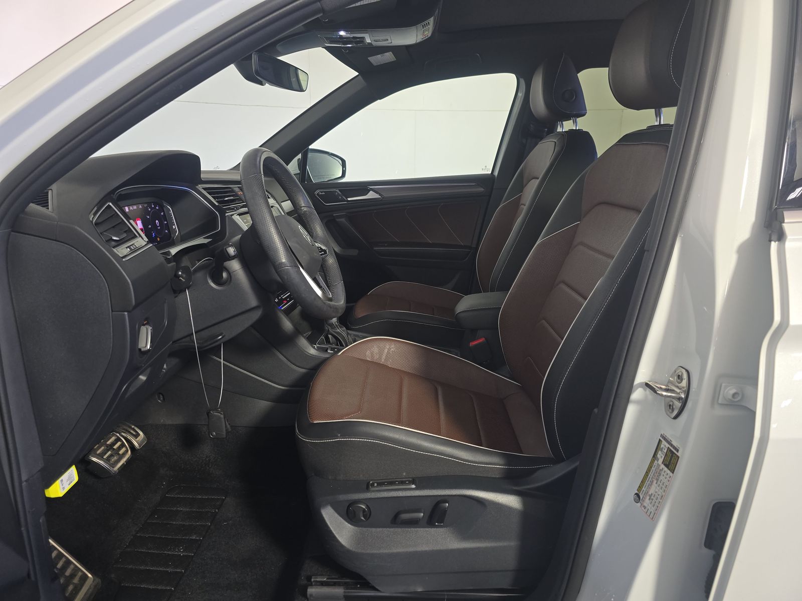 2024 Volkswagen Tiguan 2.0T SEL R-Line AWD