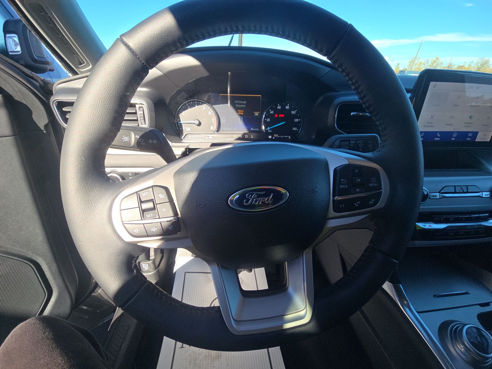 2023 Ford Explorer XLT AWD