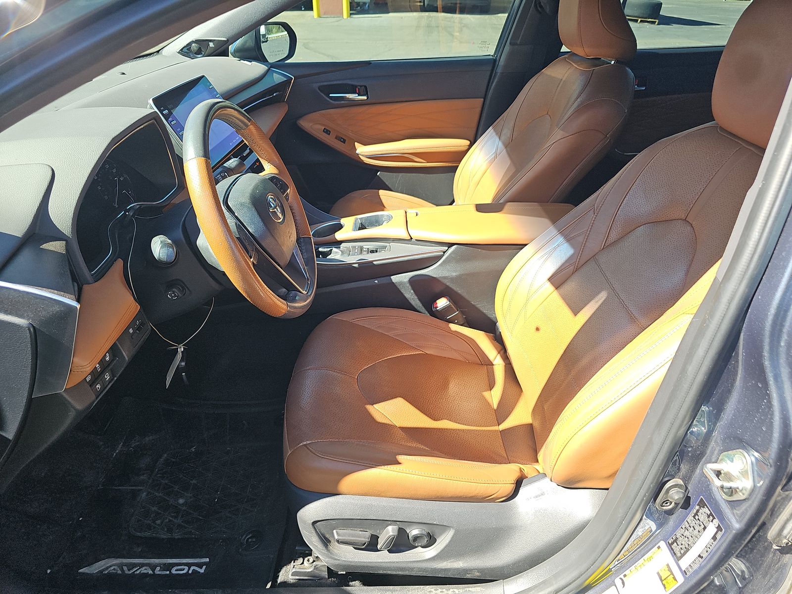 2020 Toyota Avalon Hybrid Limited FWD