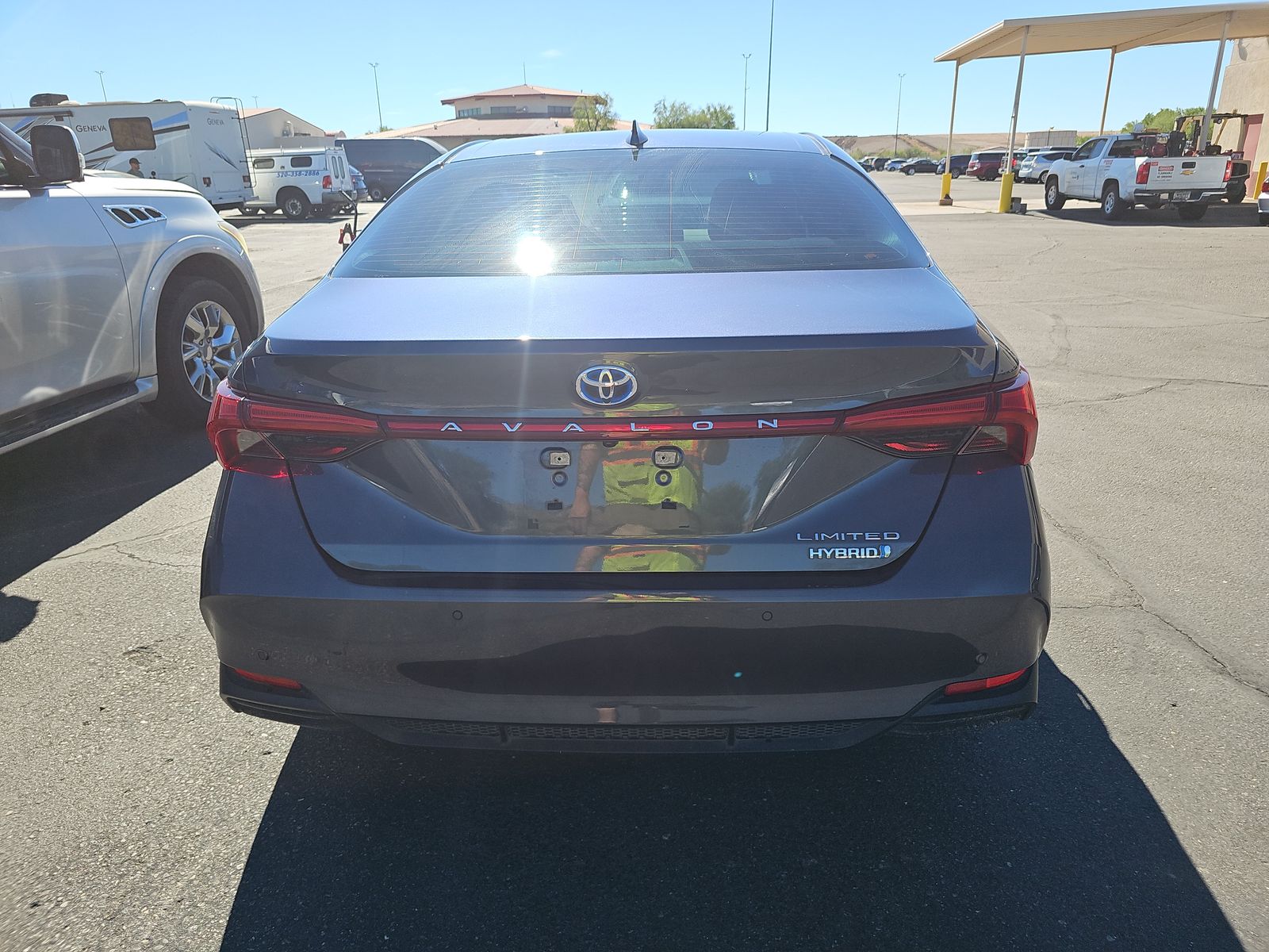 2020 Toyota Avalon Hybrid Limited FWD