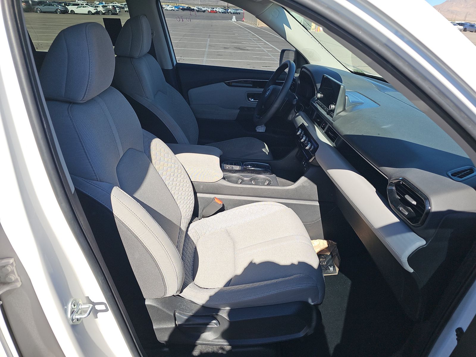 2023 Honda Pilot LX FWD