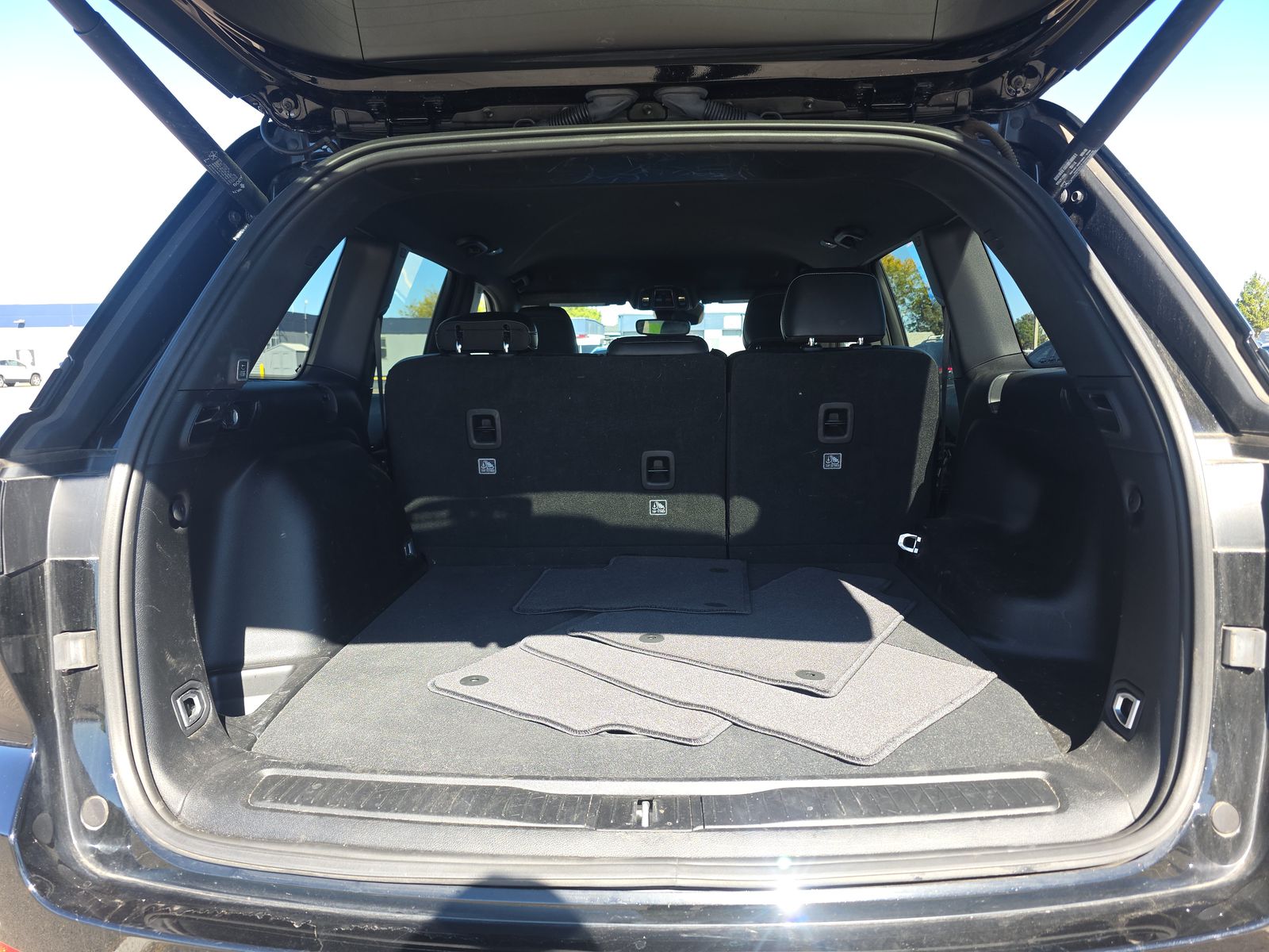 2023 Jeep Grand Cherokee Altitude AWD