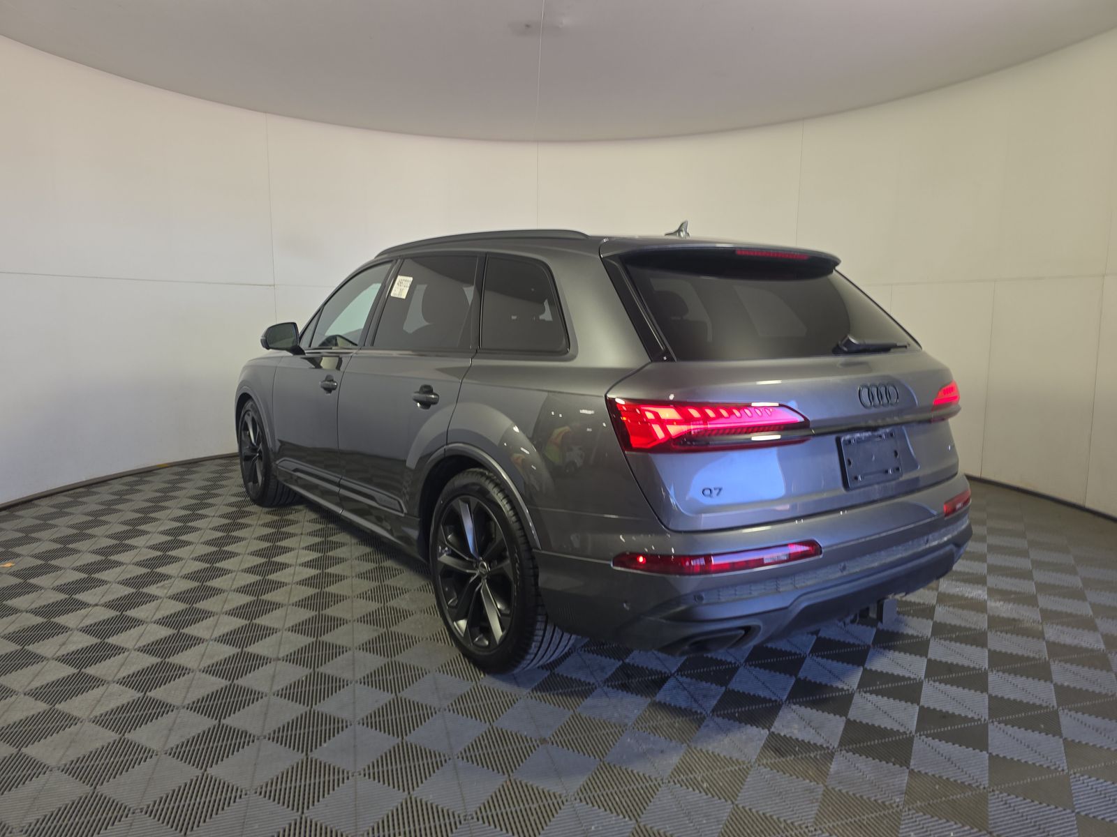 2025 Audi Q7 Premium Plus AWD