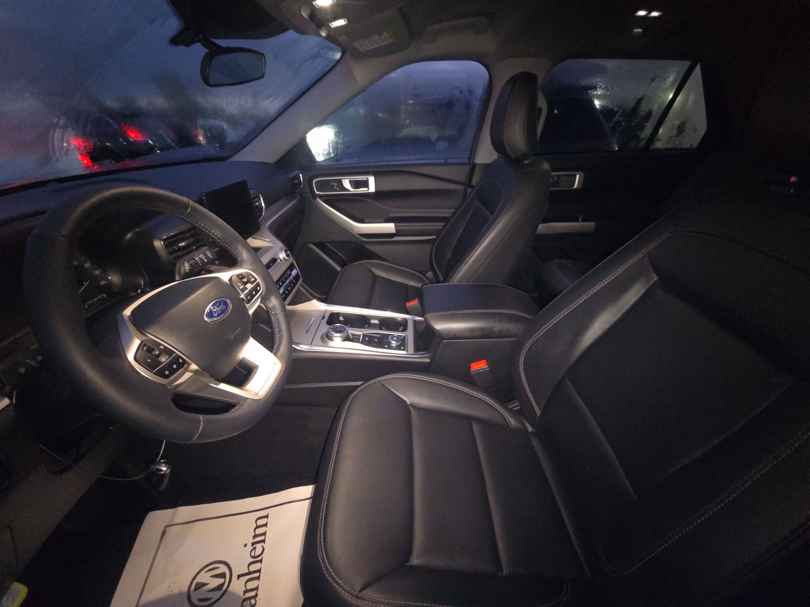 2023 Ford Explorer XLT AWD