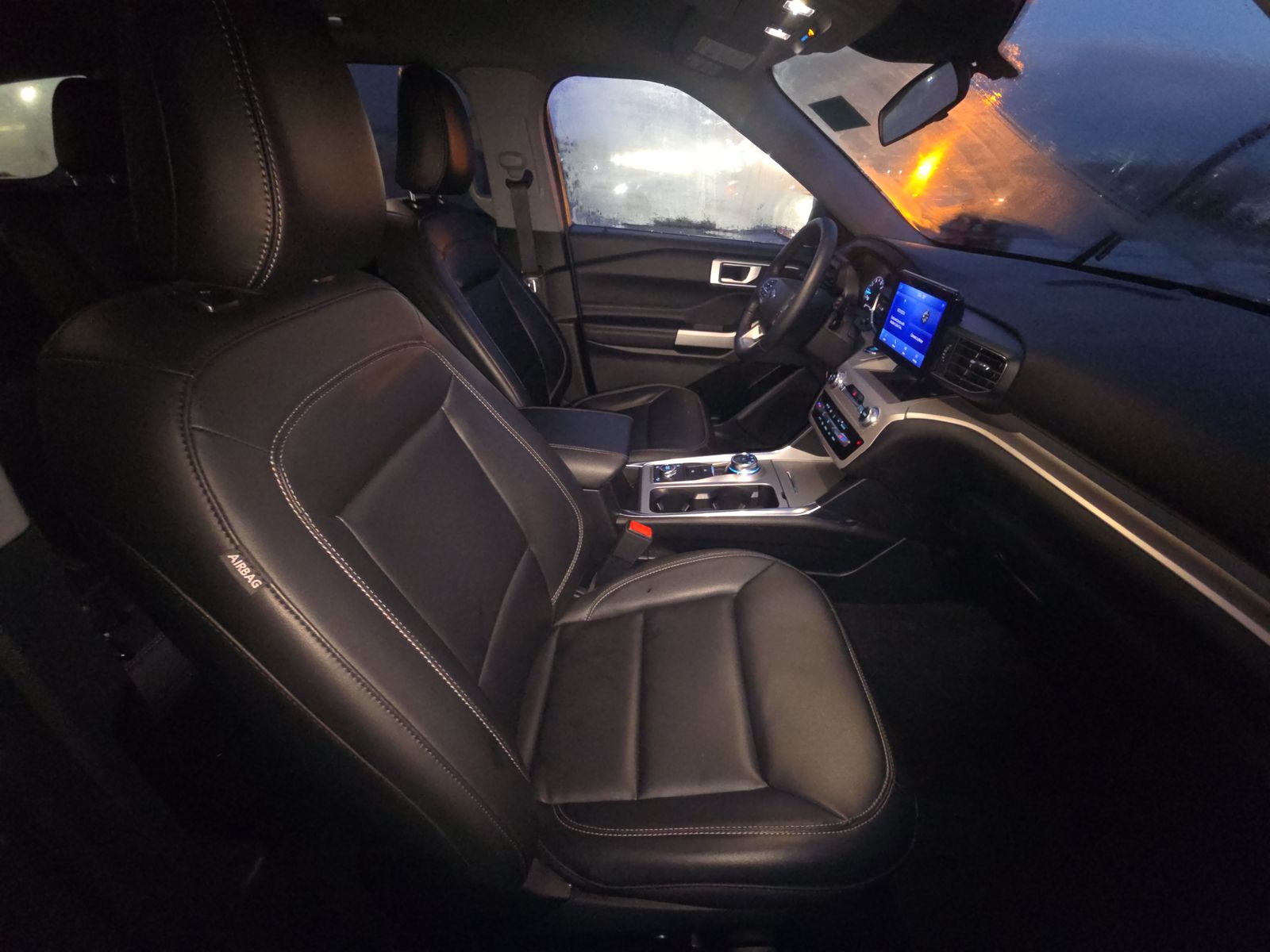 2023 Ford Explorer XLT AWD