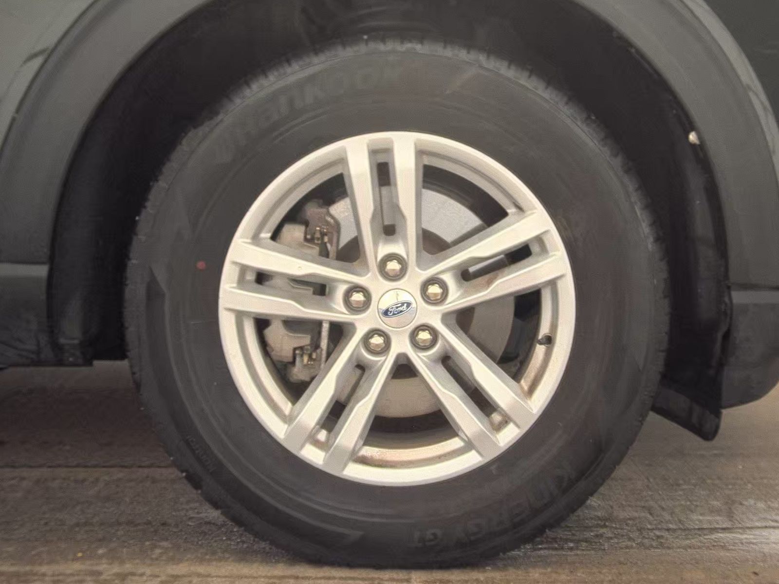 2023 Ford Explorer XLT AWD