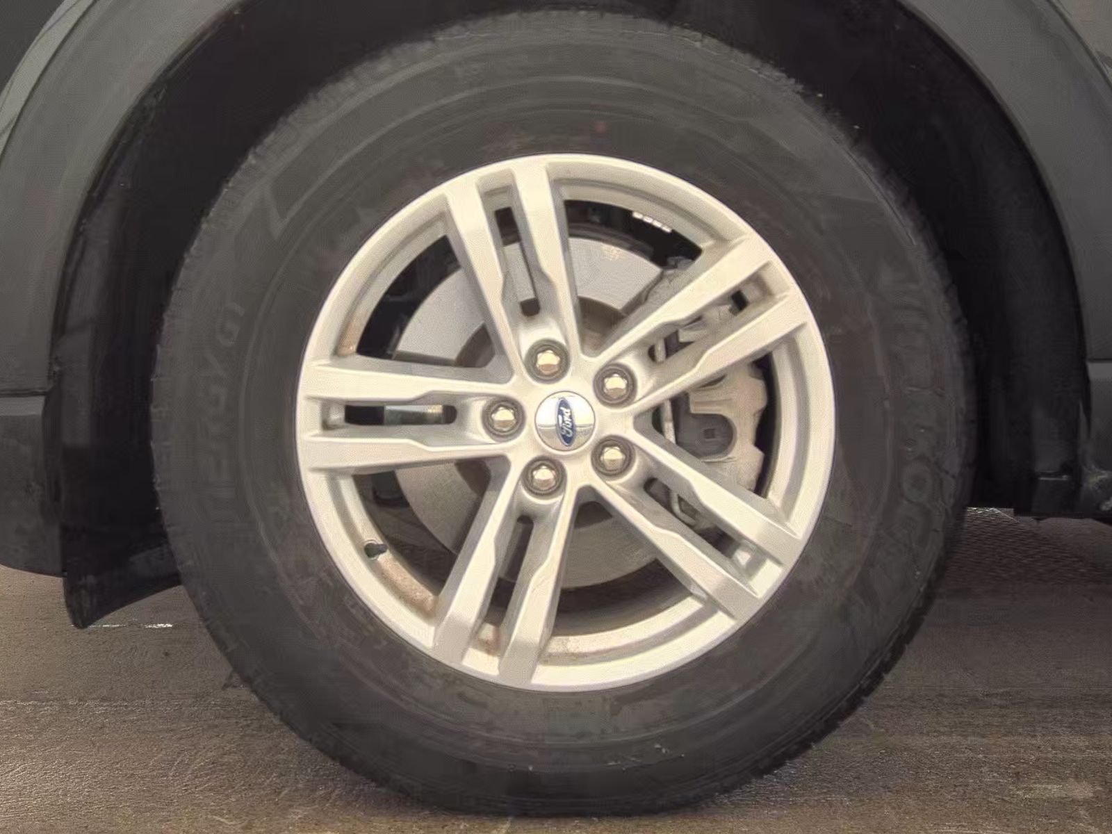 2023 Ford Explorer XLT AWD