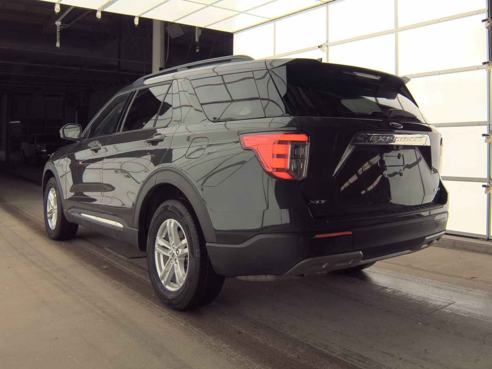 2023 Ford Explorer XLT AWD