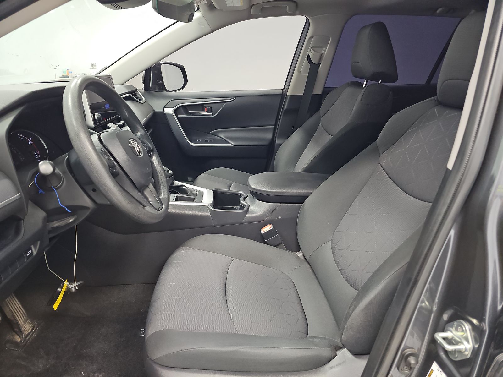 2023 Toyota RAV4 XLE FWD