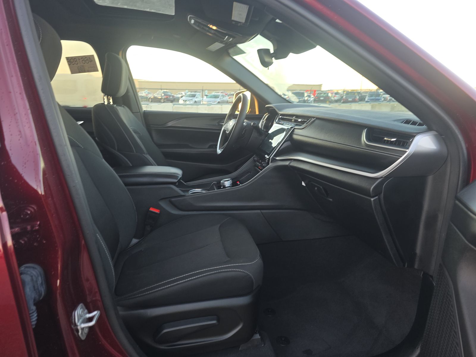 2024 Jeep Grand Cherokee Laredo X RWD