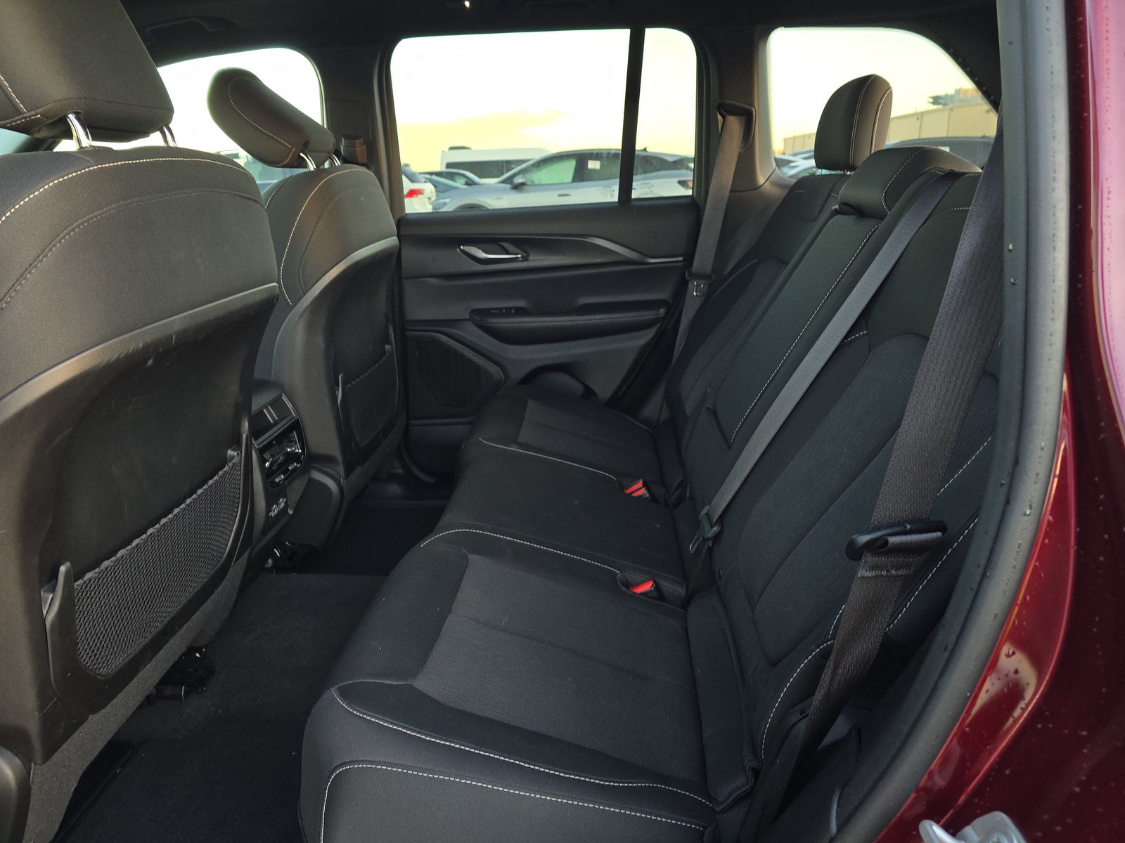 2024 Jeep Grand Cherokee Laredo X RWD