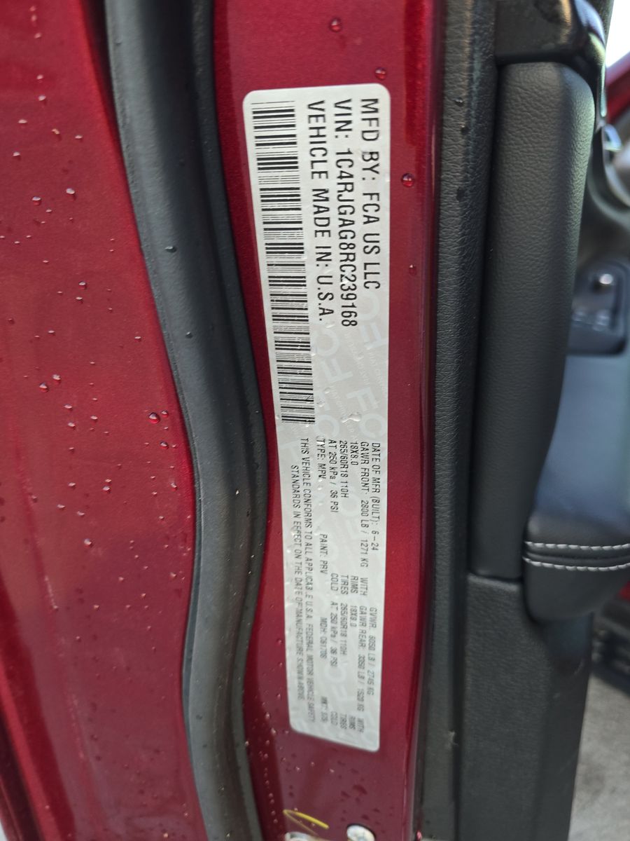 2024 Jeep Grand Cherokee Laredo X RWD