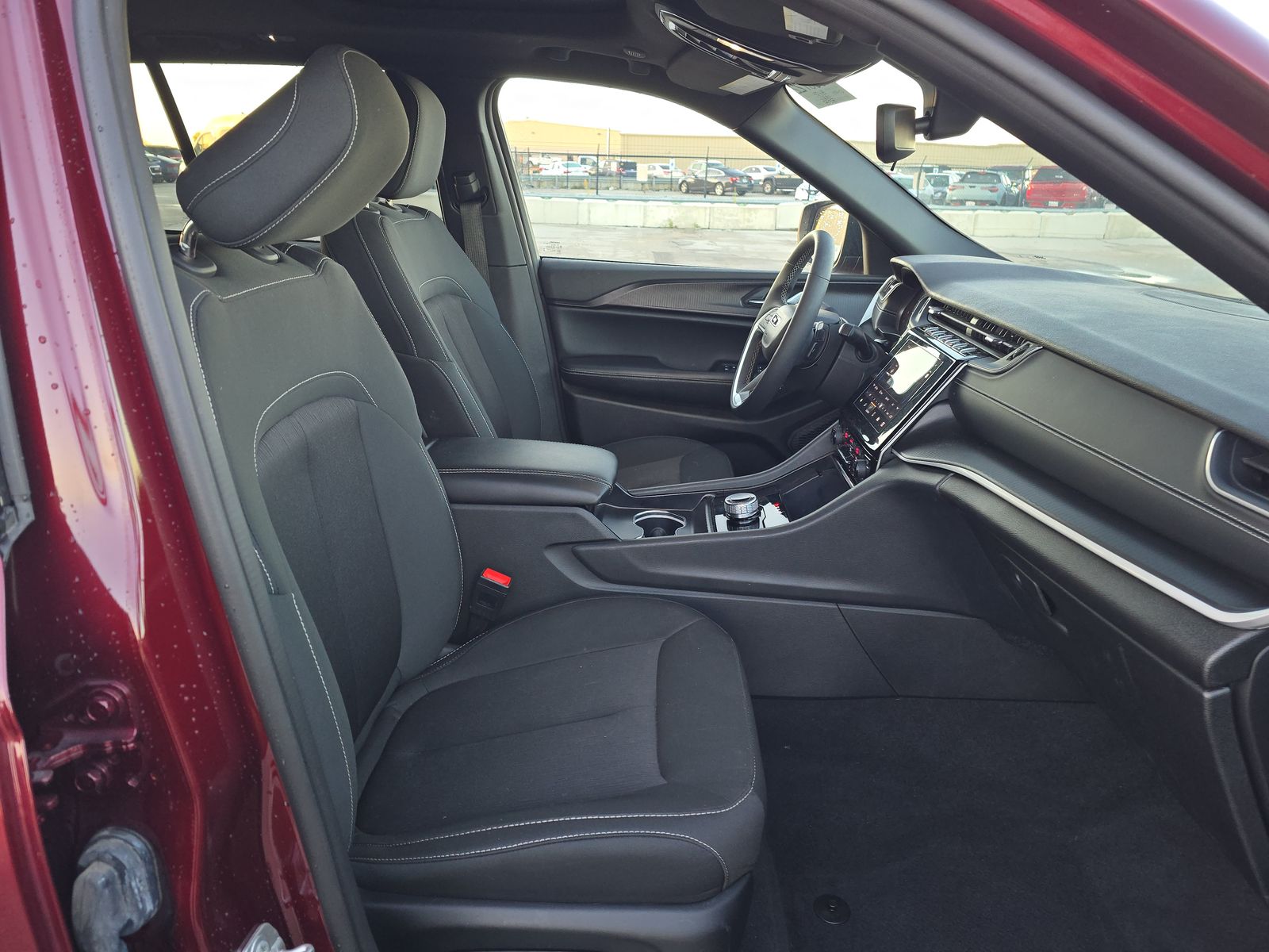 2024 Jeep Grand Cherokee Laredo X RWD