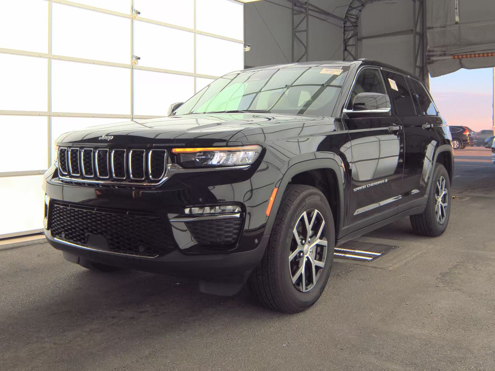 2025 Jeep Grand Cherokee Limited AWD
