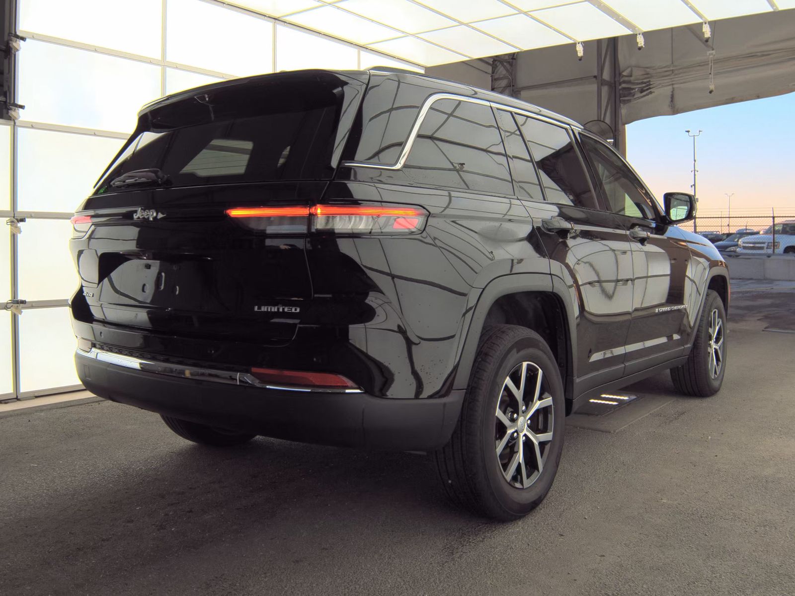 2025 Jeep Grand Cherokee Limited AWD