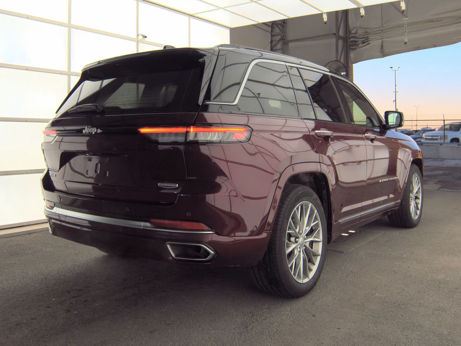2024 Jeep Grand Cherokee Summit AWD