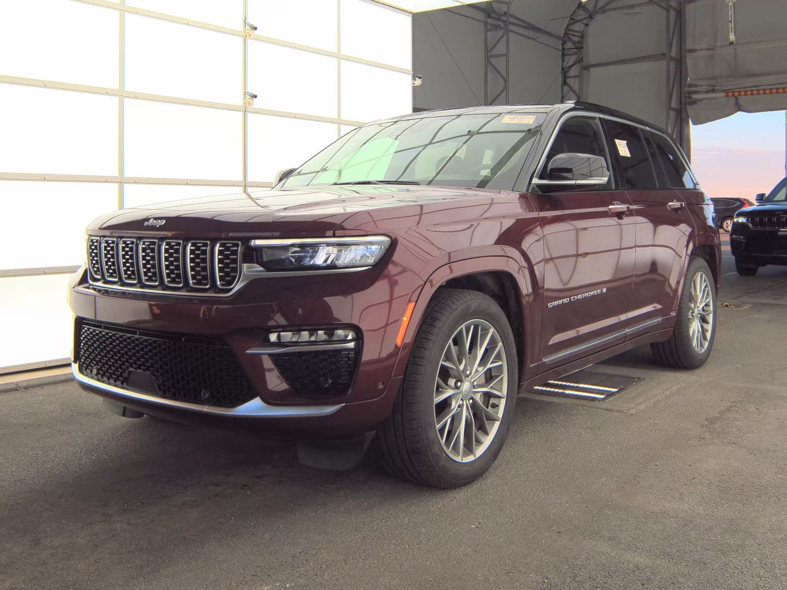 2024 Jeep Grand Cherokee Summit AWD