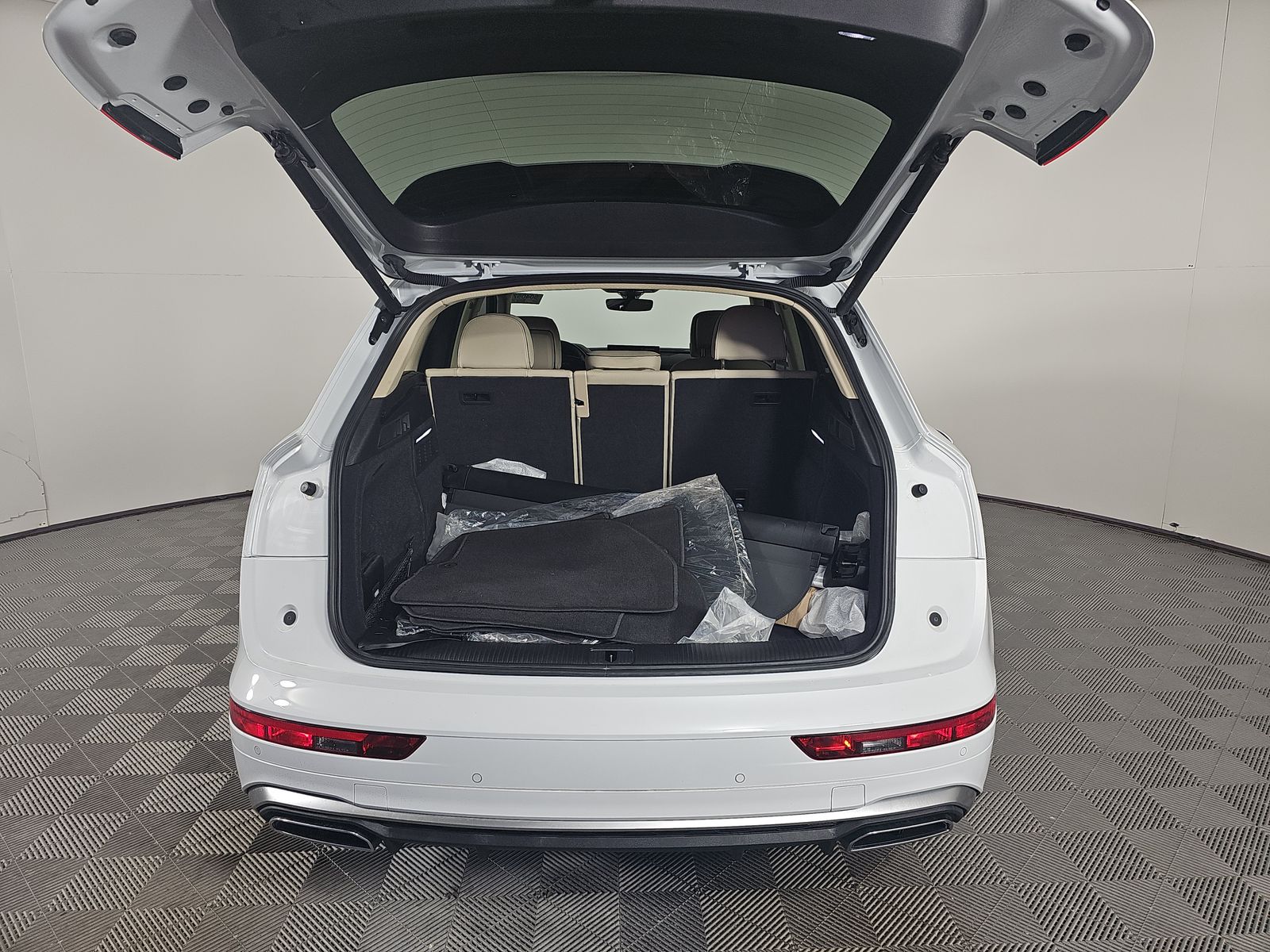 2022 Audi Q5 S line Premium Plus AWD