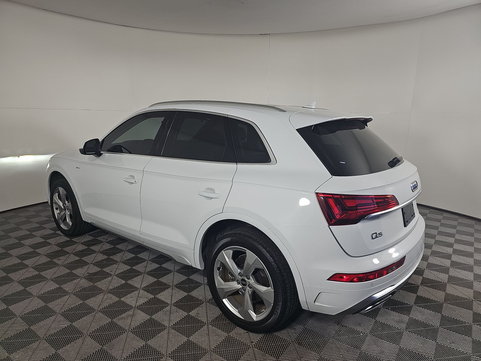 2022 Audi Q5 S line Premium Plus AWD